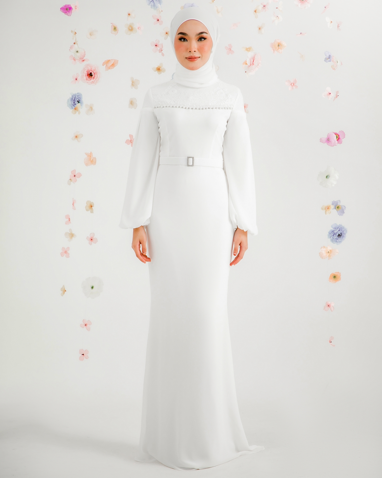 KIEYA DRESS IN OFF WHITE